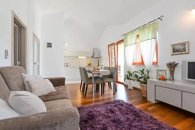 Apartment Varga Ζαντάρ