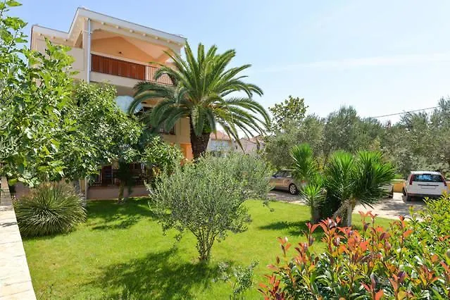 Apartment Varga Ζαντάρ
