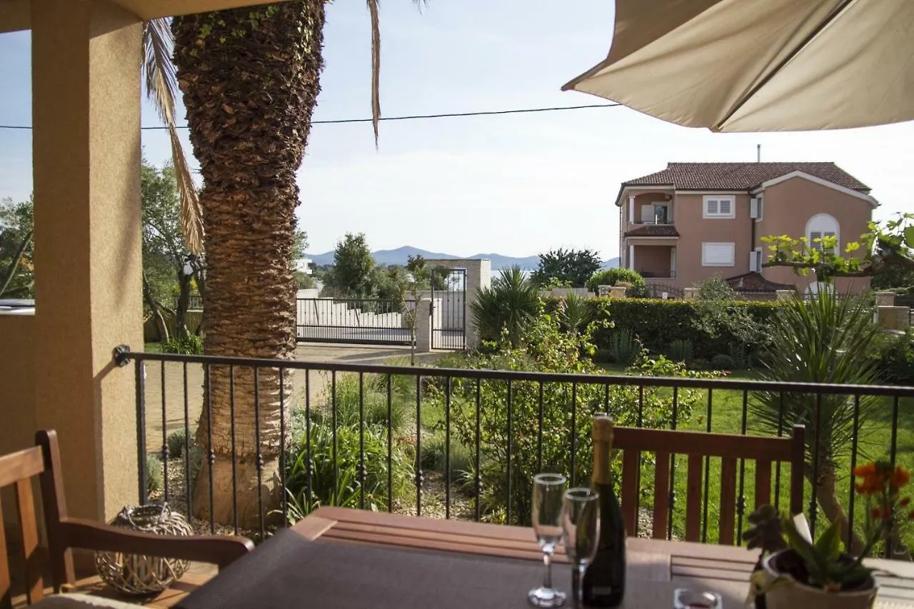 Apartment Varga Ζαντάρ 0*,